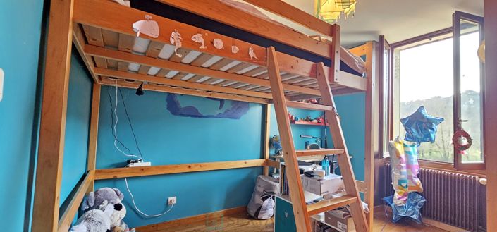 Image No.25-4 Bed House for sale