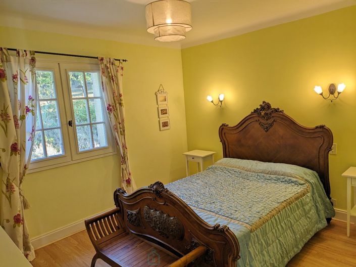 Image No.18-4 Bed House for sale