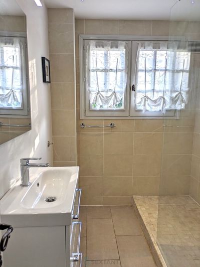 Image No.21-4 Bed House for sale