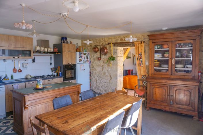 Image No.13-4 Bed Property for sale