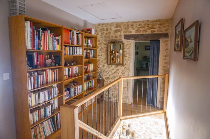 Image No.18-4 Bed Property for sale