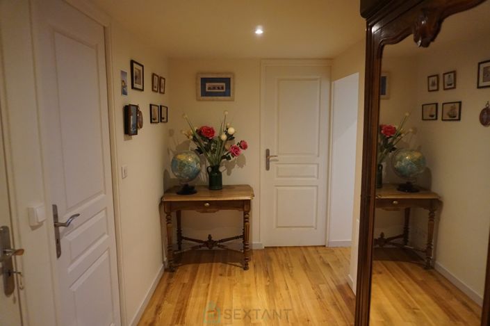 Image No.20-4 Bed Property for sale