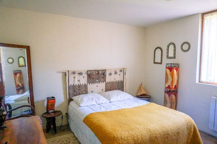 Image No.22-4 Bed Property for sale