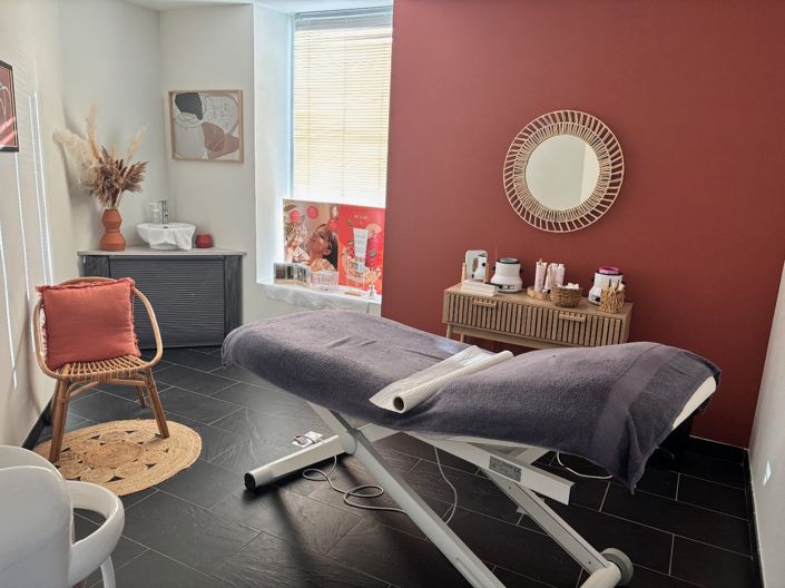 Image No.6-2 Bed Property for sale