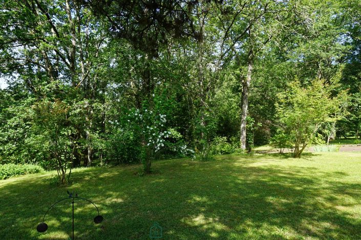 Image No.11-4 Bed Property for sale