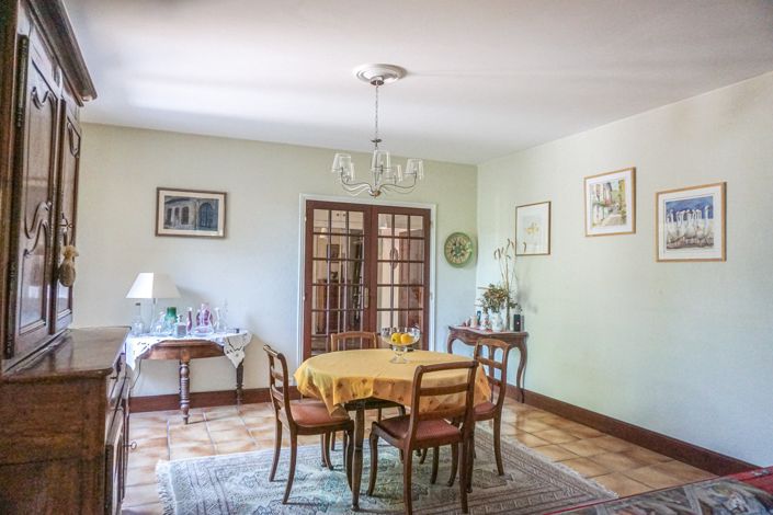 Image No.14-4 Bed Property for sale