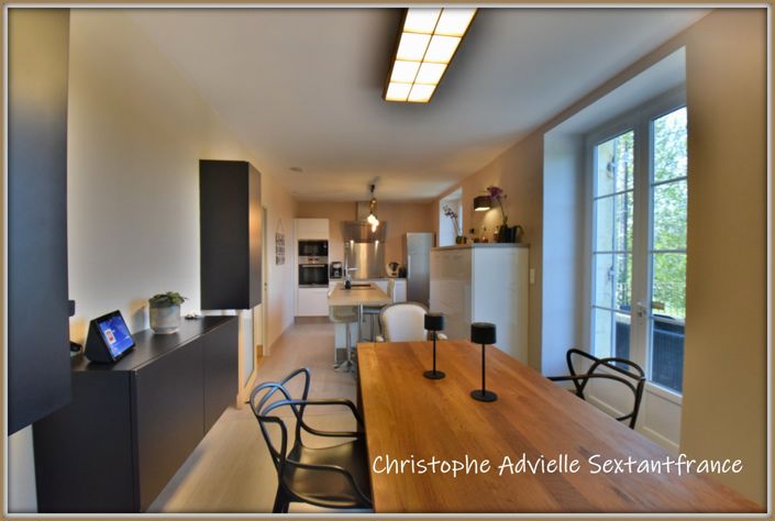 Image No.5-7 Bed Property for sale