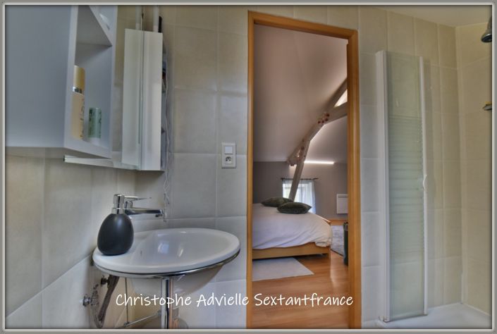 Image No.7-7 Bed Property for sale