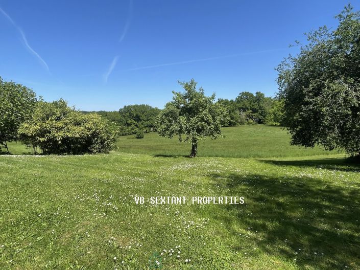 Image No.14-6 Bed Property for sale