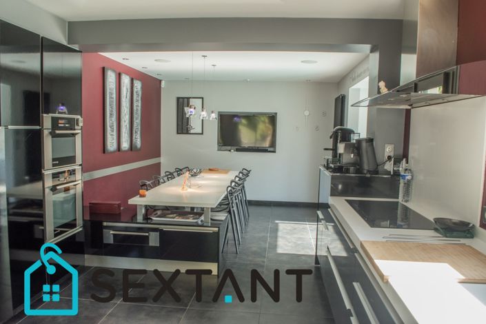 Image No.12-7 Bed House for sale