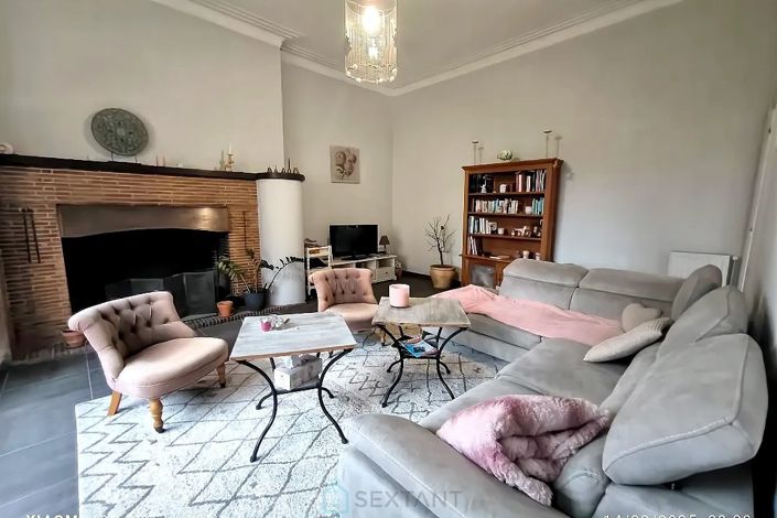 Image No.2-4 Bed House for sale