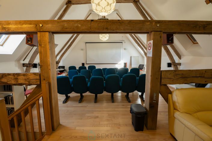 Image No.19-11 Bed Property for sale