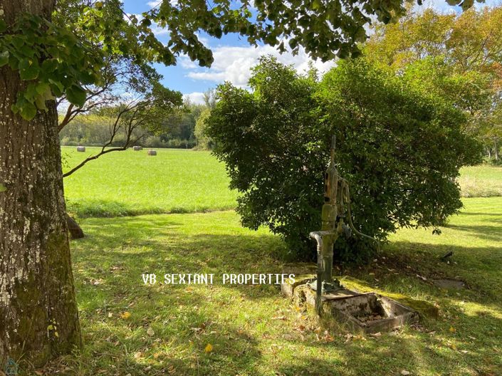 Image No.11-7 Bed Property for sale