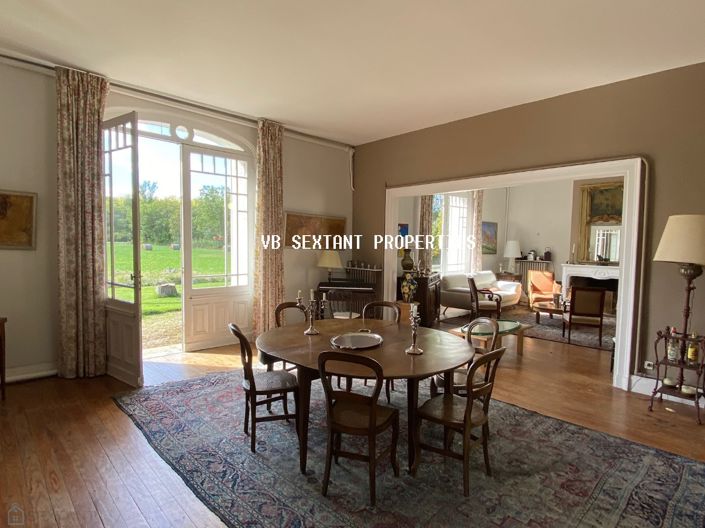 Image No.9-7 Bed Property for sale