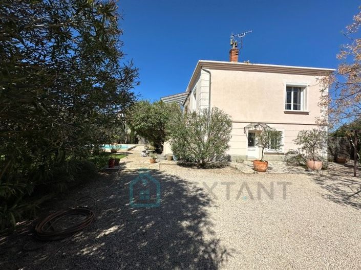 Image No.15-4 Bed Property for sale