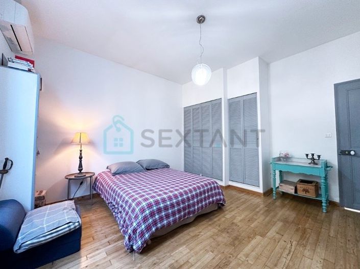 Image No.7-4 Bed Property for sale