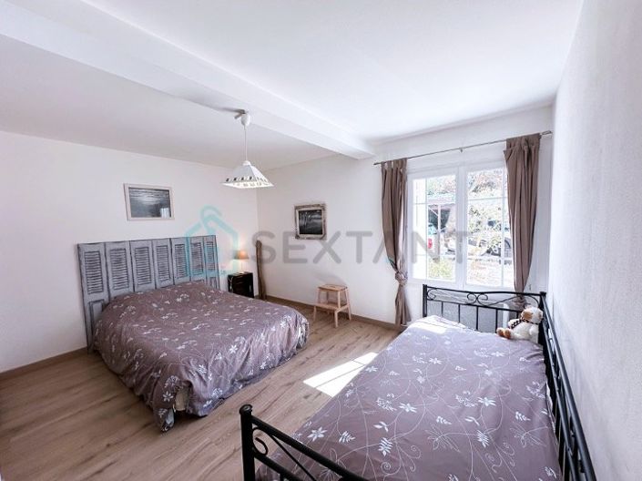 Image No.9-4 Bed Property for sale