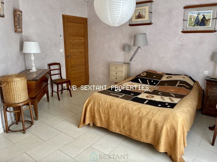 Image No.16-5 Bed Property for sale