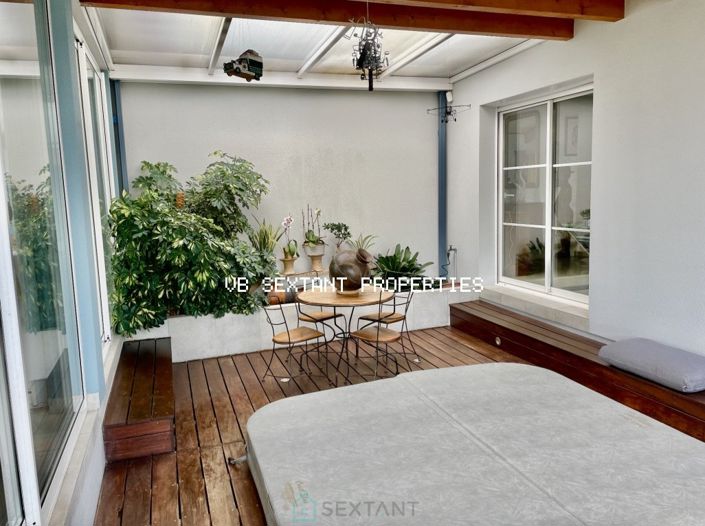 Image No.17-5 Bed Property for sale