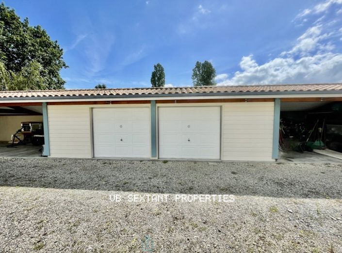 Image No.20-5 Bed Property for sale