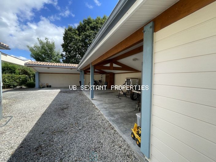 Image No.21-5 Bed Property for sale