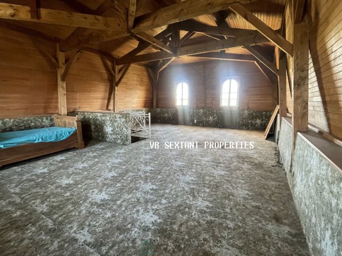 Image No.11-6 Bed Property for sale