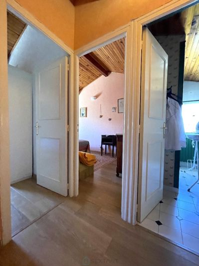 Image No.15-5 Bed Property for sale