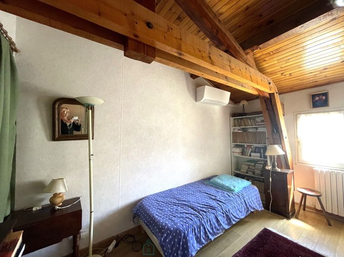 Image No.18-5 Bed Property for sale