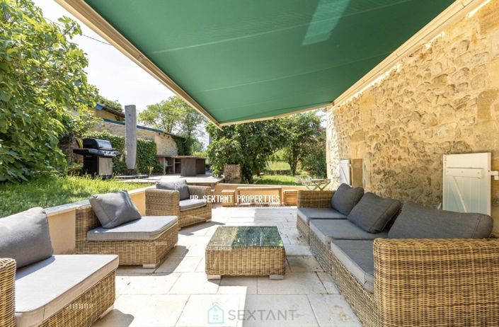 Image No.8-4 Bed Property for sale