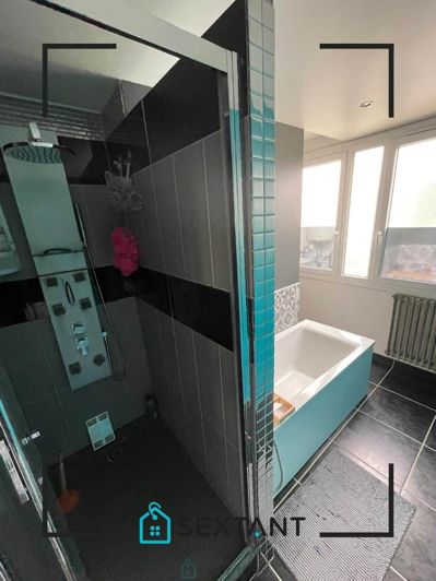 Image No.7-2 Bed Property for sale