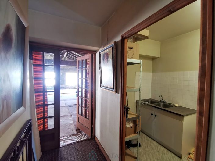 Image No.15-4 Bed Property for sale