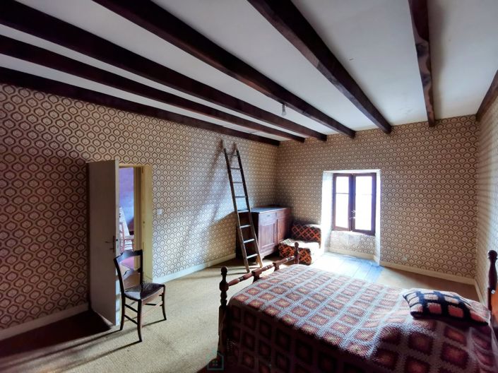 Image No.10-5 Bed Property for sale