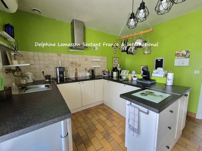 Image No.8-2 Bed Property for sale