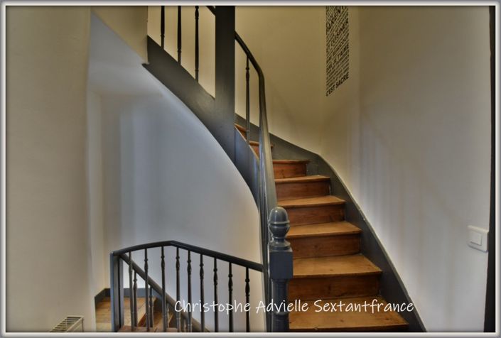 Image No.19-4 Bed Property for sale