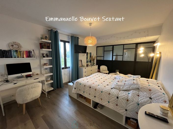 Image No.9-15 Bed Property for sale