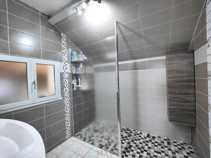 Image No.12-3 Bed House for sale