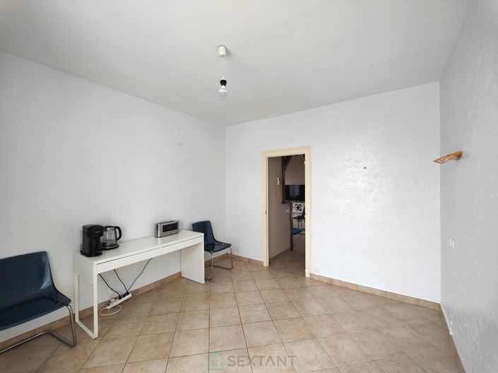 Image No.8-3 Bed House for sale