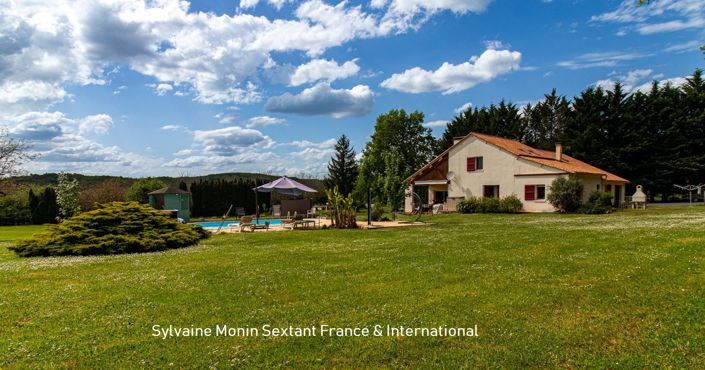 Image No.1-4 Bed Villa for sale