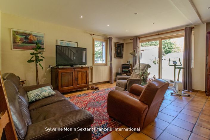 Image No.12-4 Bed Villa for sale