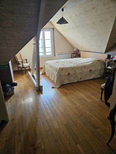 Image No.10-6 Bed House for sale