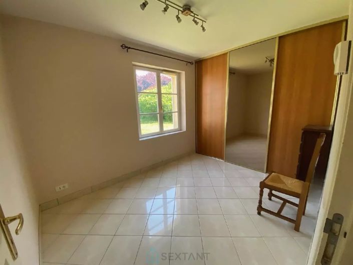 Image No.7-6 Bed House for sale