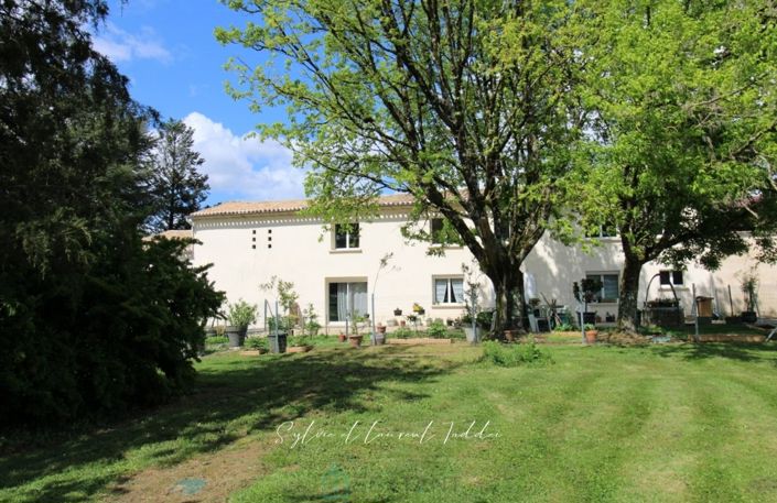 Image No.1-5 Bed Property for sale