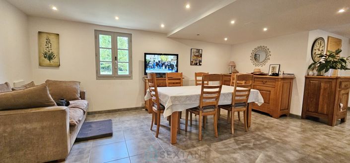 Image No.11-House for sale