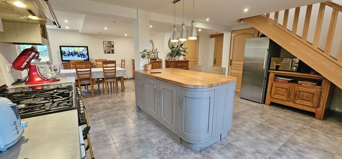 Image No.14-House for sale