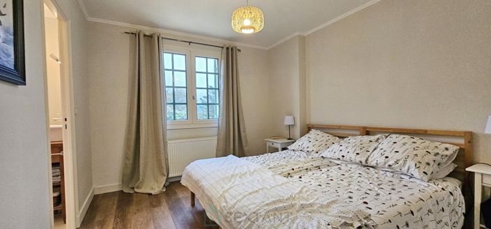 Image No.20-House for sale