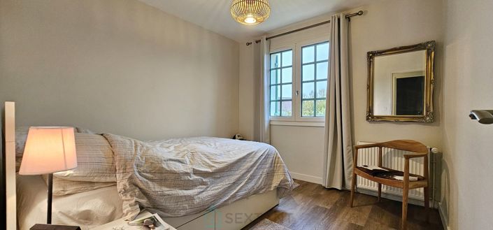 Image No.21-House for sale