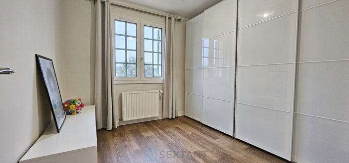 Image No.23-House for sale