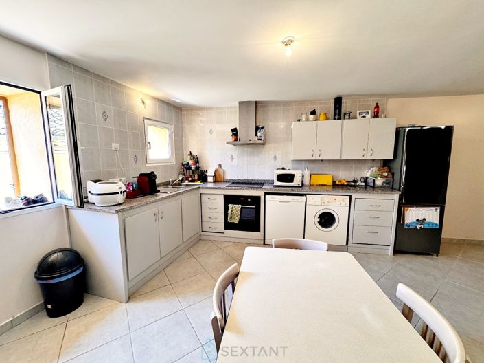 Image No.2-1 Bed Property for sale