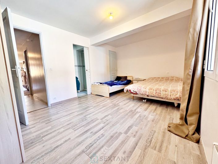 Image No.5-1 Bed Property for sale