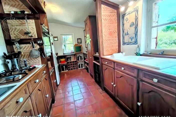 Image No.7-3 Bed Property for sale